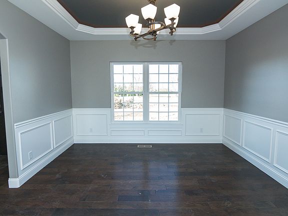 4th image of 10464 S Black Locust Ct