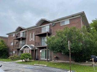 2108 177th St APT 3A, Lansing, IL 60438