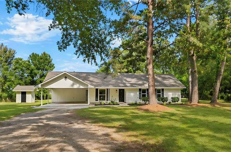 22294 Fletcher Rd — Photo 2