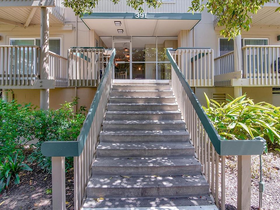 1st image of 391 Mandarin Dr APT 106