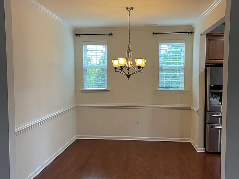 5736 Hurkett Ct — Photo 17