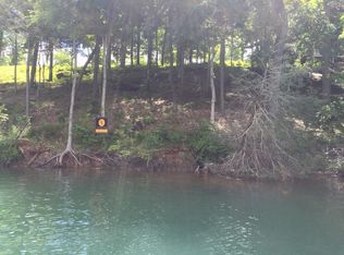 661 Windsor Ln, Jacksboro, TN 37757