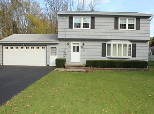 572 Beahan Rd, Rochester, NY 14624