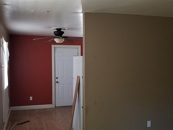 4th image of 905 Pecan Dr