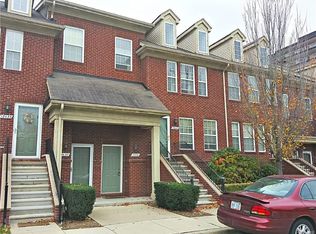 15641 Stone Crossing Dr #1, Southfield, MI 48075