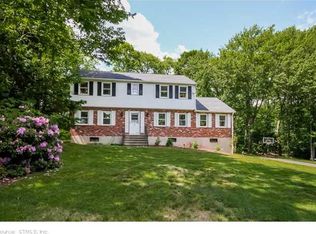28 Deer Park Cir, Waterbury, CT 06708