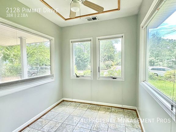 5th image of 2128 Pimmit Dr