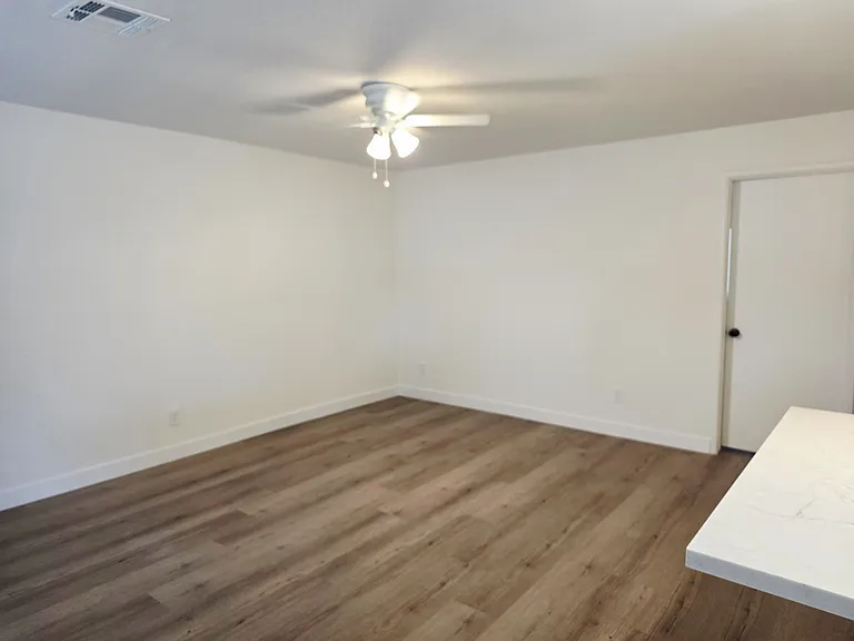 2313 E Harvard St #2 — Photo 4