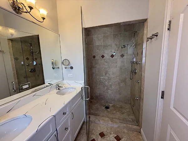 2153 W Belmont Ave #2 — Photo 23