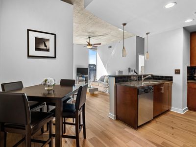 360 Nueces St APT 1314, Austin, TX, 78701