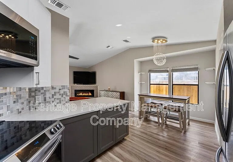 6715 Hickory Springs Dr — Photo 13
