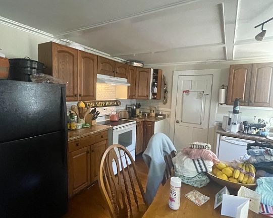 5th image of 21 Parker St #21