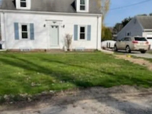 21 Woburn St, Waltham, MA 02452