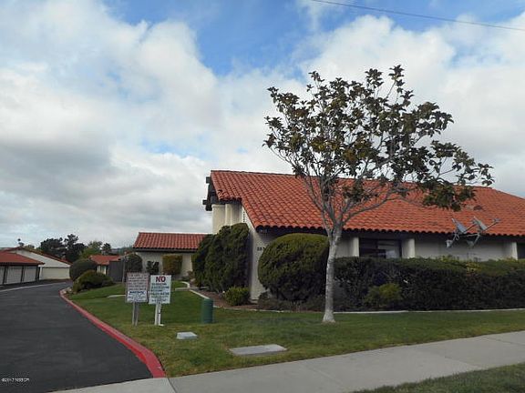 2nd image of 3933 Mesa Circle Dr