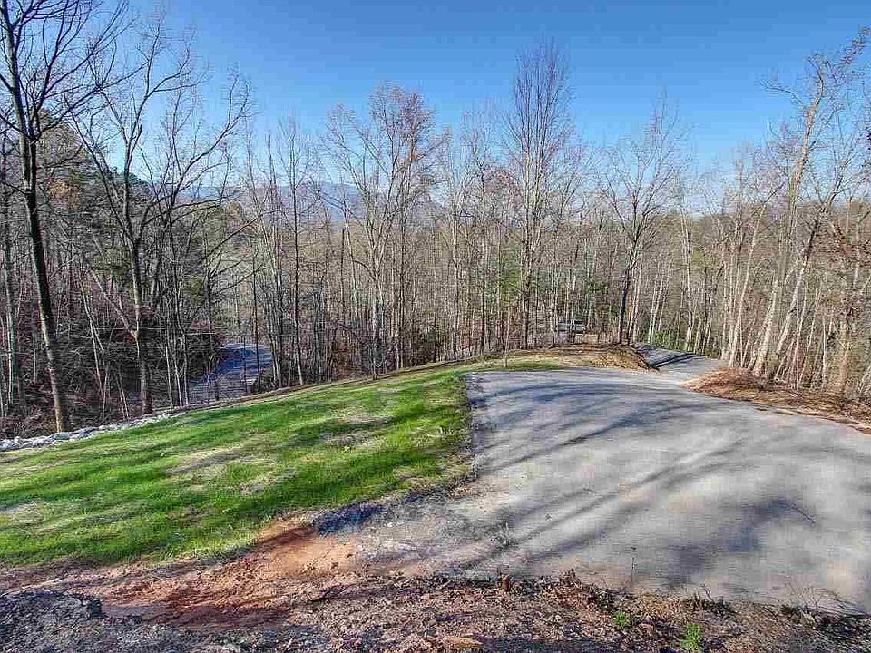 1st image of 734 Deer Path Ln
