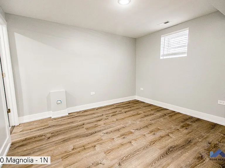 5300 N Magnolia Ave — Photo 12