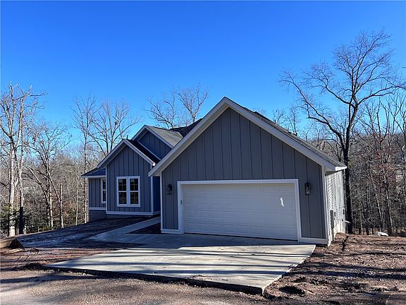 4th image of 3 Warwick Ln