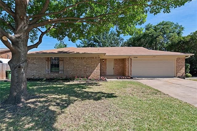 1st image of 5706 Crestwood Cir E
