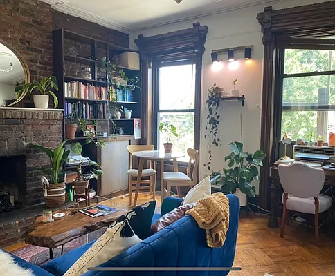 Rented by Harriet Brand, LREB | media 5