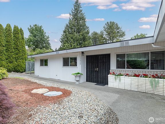 2nd image of 12828 78th Avenue S