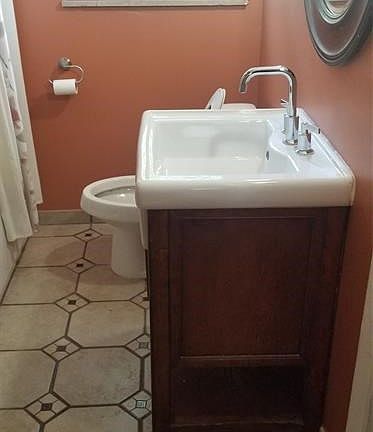 3rd image of 3102 Parkwood St
