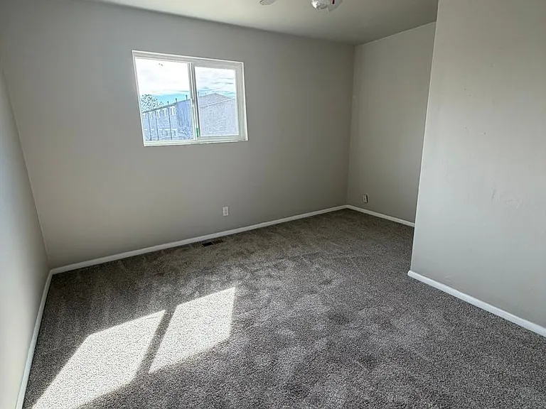 1615 Lenmar Dr — Photo 12