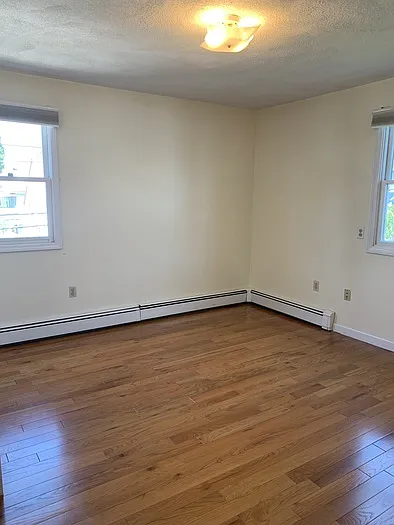 589 Riverside Ave — Photo 5