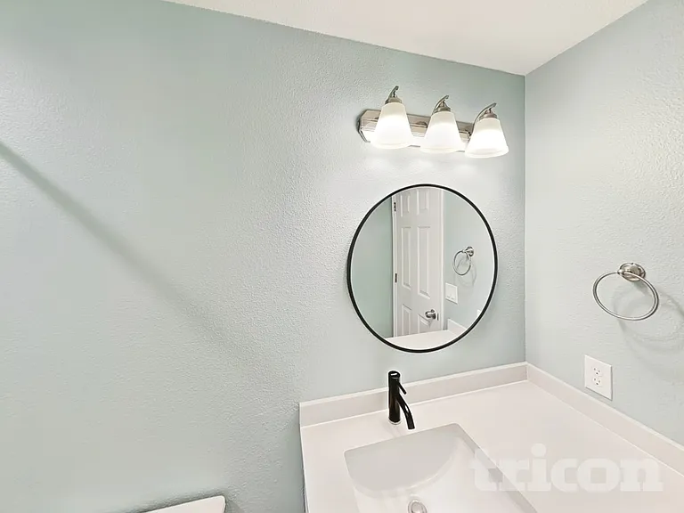 13806 NE 47th St — Photo 13
