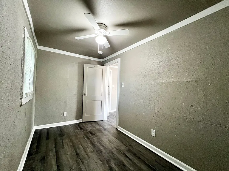 116 Grove St — Photo 22