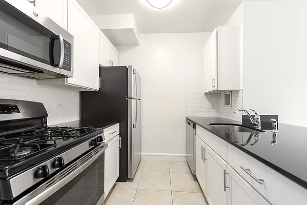 Rented by A&E Real Estate Management | media 5