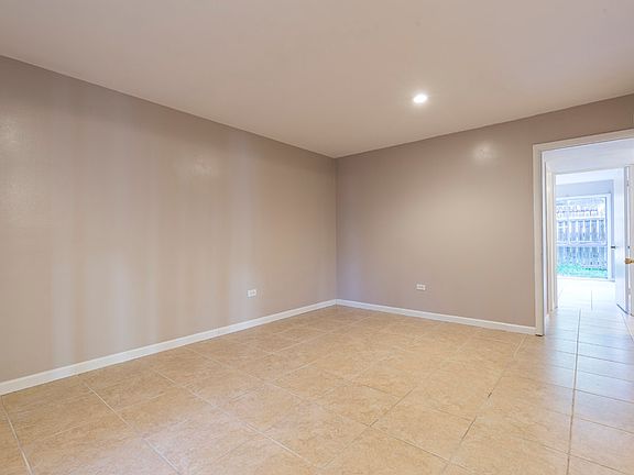 3rd image of 519 S 4th Ave #3