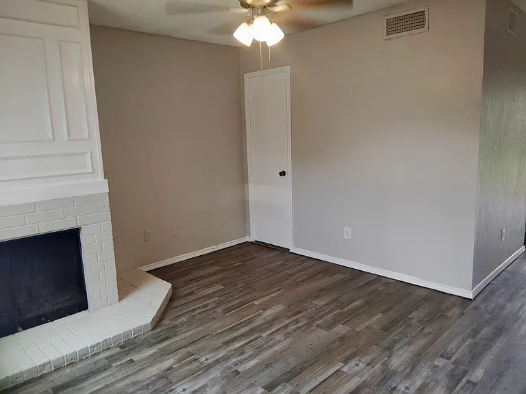 2119 Fleur De Lis Ct — Photo 7