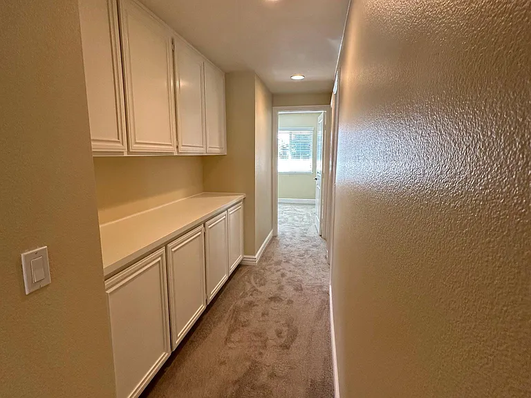2933 Shamrock Ave — Photo 18