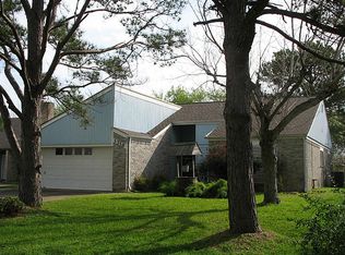 1318 Park West Dr, Texas City, TX 77591