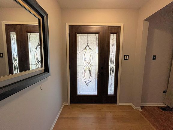 5th image of 10824 S Long Ave