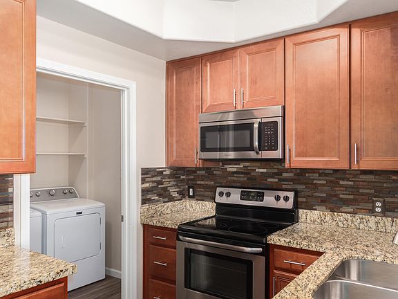 5th image of 17017 N 12th St Unit 2007