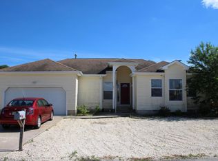 201 Clearwater Dr, Forked River, NJ 08731