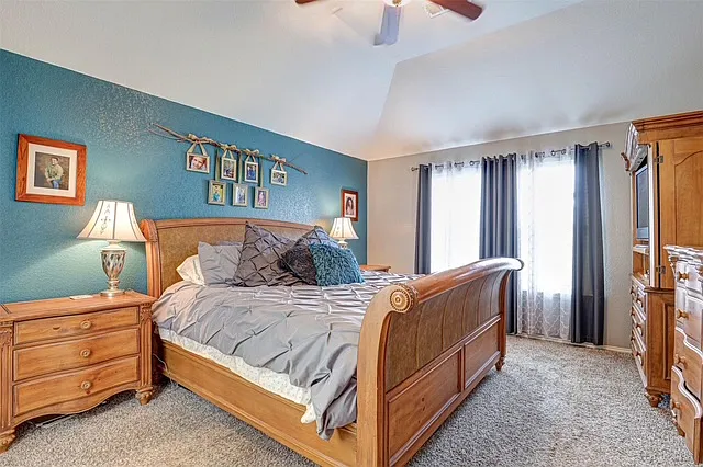 544 Bent Oak Dr — Photo 3