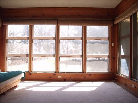 3 season sun room.