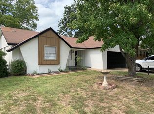1636 S 5th Pl, Broken Arrow, OK 74012
