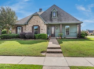 751 Hackberry Dr, Bossier City, LA 71111