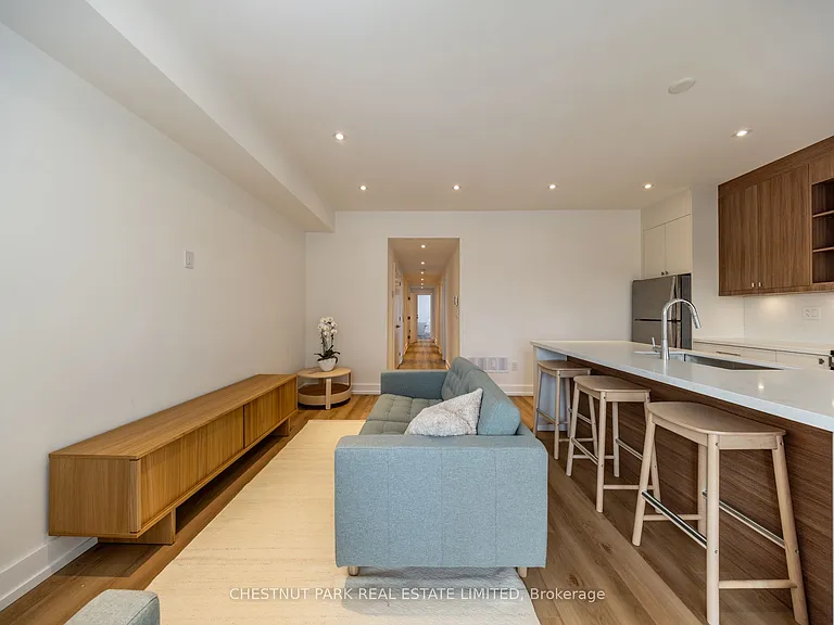 29 Hatherley Rd #D — Photo 11