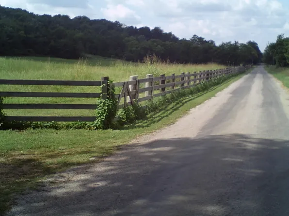 2241 Polly Adams Rd, Belfast, TN 37019