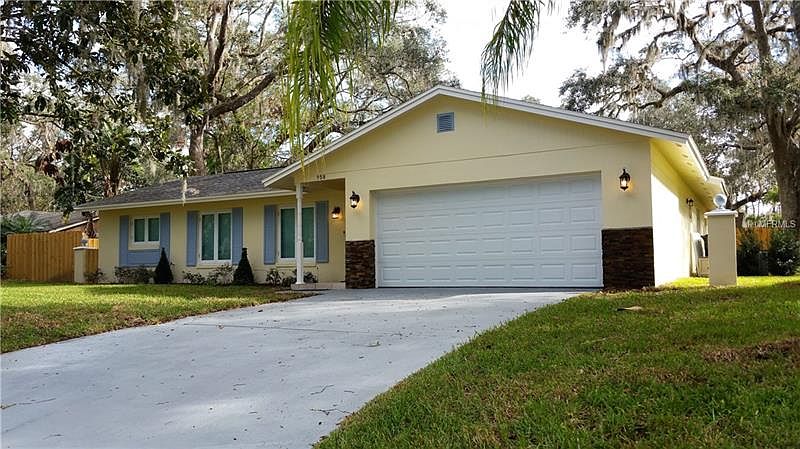 1st image of 958 Oak Dr