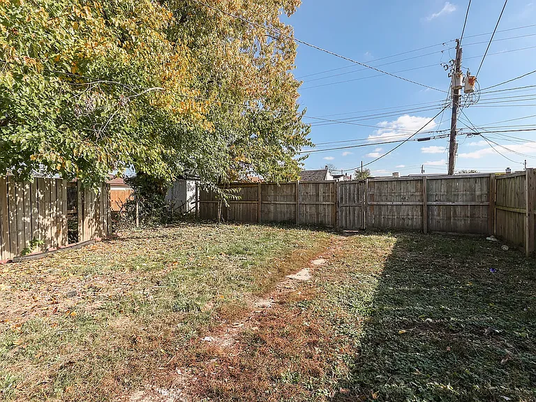 2109 Barth Ave — Photo 17