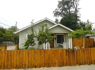 606 SW 4th St, Grants Pass, OR 97526