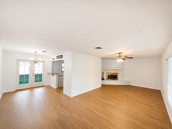 2nd image of 44 S Cortez Ave