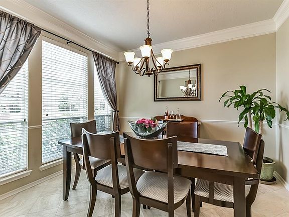 5th image of 2423 Elkton Ct