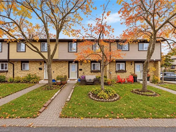 45 Hansen Rd N #78, Brampton, ON L6V 3C5