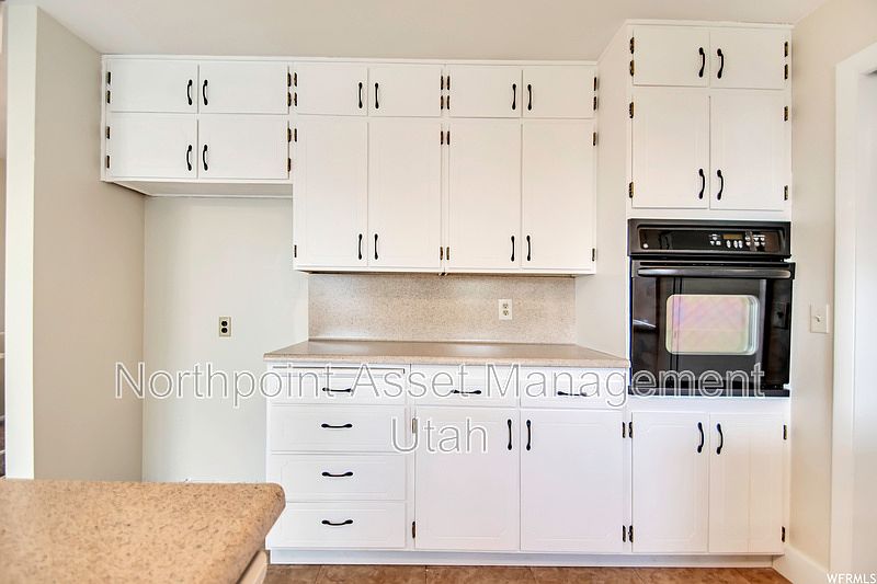 1374 W Marinwood Ave, Taylorsville, UT 84123 Zillow